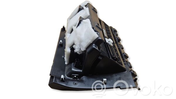 rrr-part-756-ea08ec5f1a1b2d3549eb8e451b2bab85 Jeep Grand Cherokee Glove box