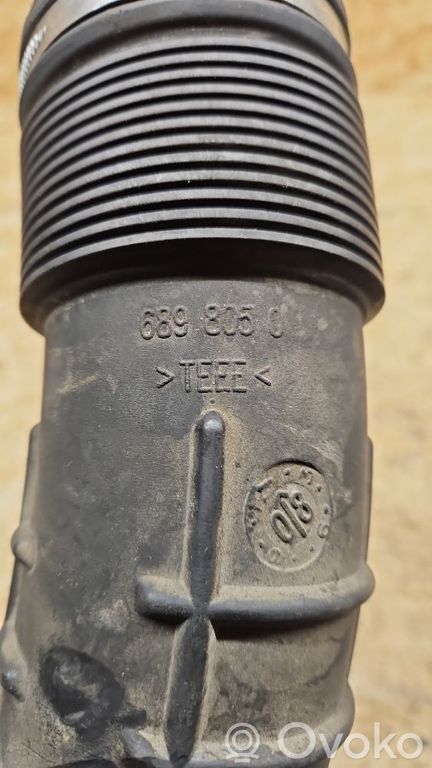 rrr-part-801-c02c70d009508c51686684992048e627 Volvo V70 Air intake hose/pipe