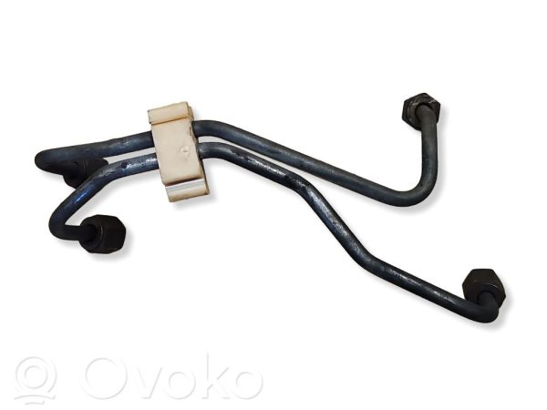 Volvo V70 Fuel line pipe