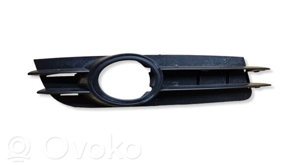 Audi A6 S6 C6 4F Front fog light trim/grill