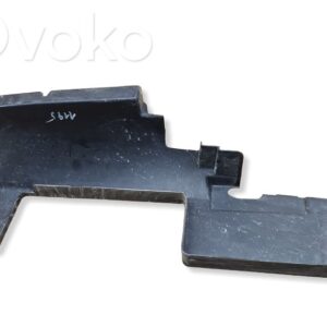 rrr-part-885-0a9554e04abb336770637093e4afd21e-1 Jeep Grand Cherokee Vahejahuti õhujuht/kanali kanal