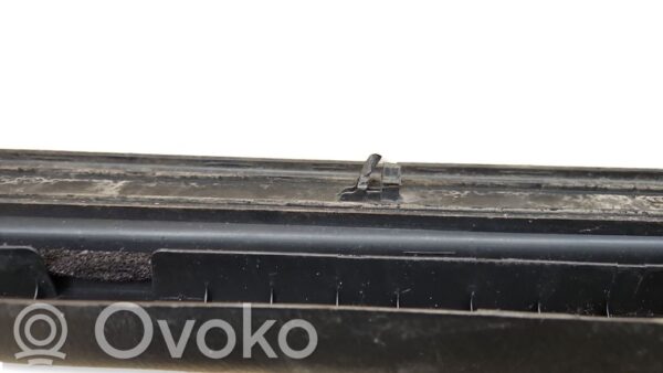 Toyota Avensis T250 Esiosa lävepaku kate