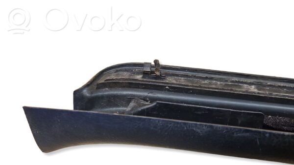 Toyota Avensis T250 Esiosa lävepaku kate