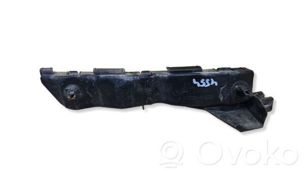 Toyota Avensis T250 Front bumper mounting bracket