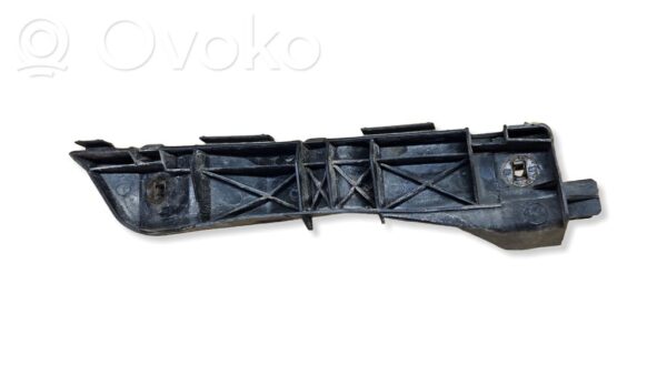 Toyota Avensis T250 Front bumper mounting bracket