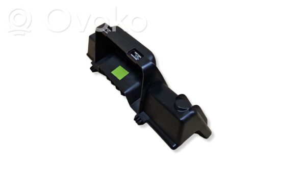 rrr-part-95-3174ad933ce044fc77954084e01c6de6-1 Citroen Berlingo Rear door interior handle