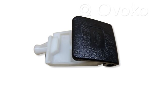Lexus IS 220D-250-350 Engine bonnet (hood) release handle
