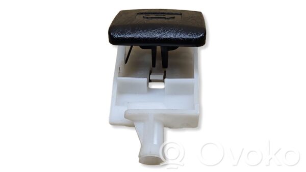 Lexus IS 220D-250-350 Engine bonnet (hood) release handle