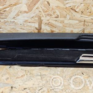 rrr-part-2035-256b13b8f8636f9f632ca65a04acd7d9 Mercedes-Benz S W221 Esiukse hoiutasku/-karp