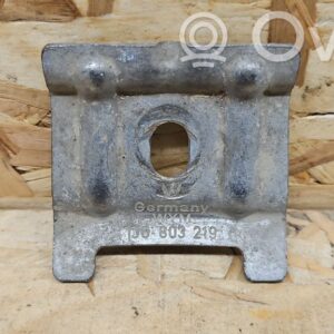 rrr-part-2054-fd17f0ecd5d15b37d1f66c468d6f0719 Volkswagen Touareg I Aku kronstein