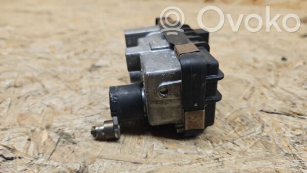 Jeep Grand Cherokee Turbine electric control actuator