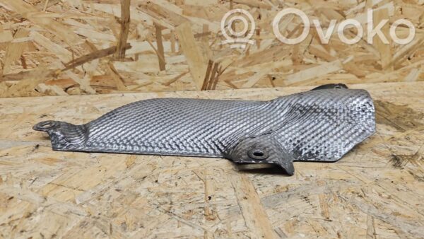 Jeep Grand Cherokee Heat shield in engine bay