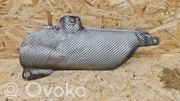 Jeep Grand Cherokee Heat shield in engine bay
