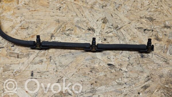 rrr-part-2090-c0ee9d7cbf8f9a5753b1bbd62be7bd8e-1 Jeep Grand Cherokee Fuel return line/hose