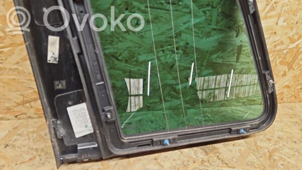 rrr-part-2129-59fe01c43d42a8b8179b7f3e002822dd Volkswagen Touareg I Rear side window