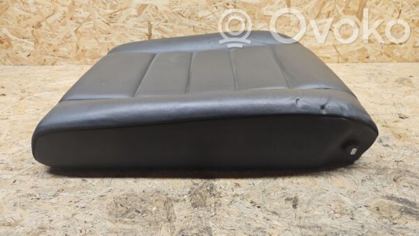 Volkswagen Touareg I Rear seat