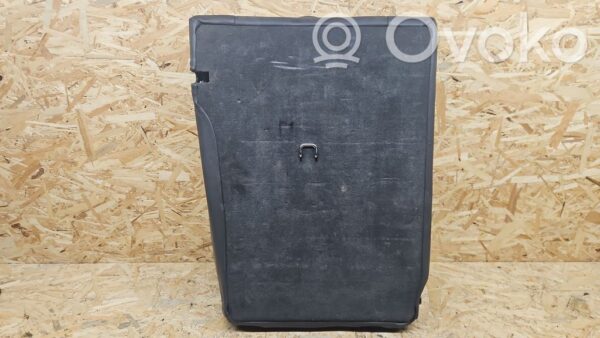 Volkswagen Touareg I Rear seat