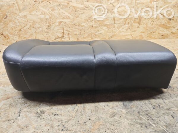 Volkswagen Touareg I Rear seat
