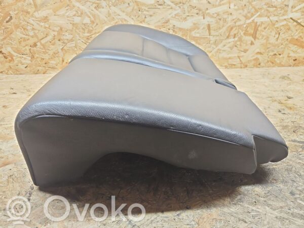 Volkswagen Touareg I Rear seat