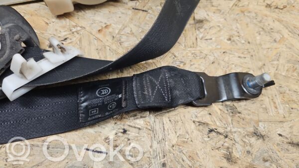 Jeep Grand Cherokee Front seatbelt