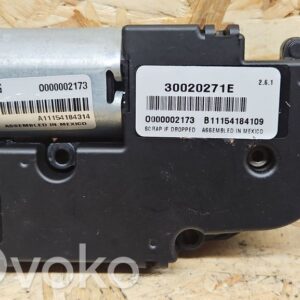 rrr-part-2231-2465f4017de47c3fbd94f4139f1272ae Jeep Grand Cherokee Katuseluugi mootor/ajam
