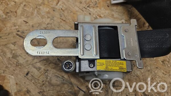Jeep Grand Cherokee Front seatbelt