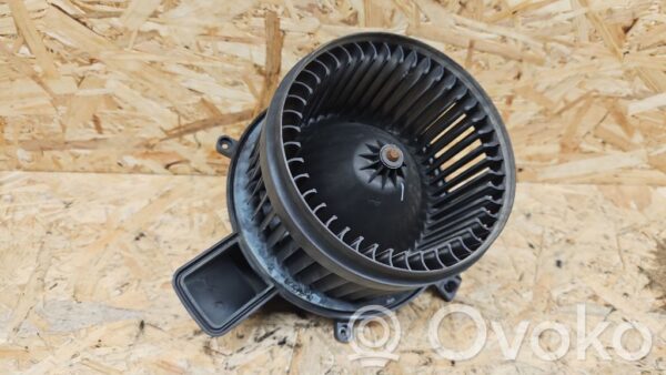 rrr-part-2240-9114ad9f9e1defb744d68dfb5705a39f Jeep Grand Cherokee Kütteseadme ventilaator/puhur