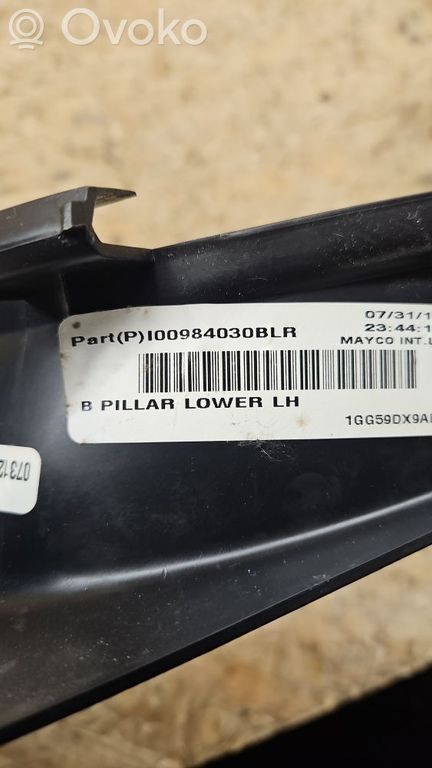rrr-part-2263-d468eed7eb1e1dc33a8846078981a111 Jeep Grand Cherokee (B) pillar trim (bottom)