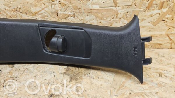 rrr-part-2264-387a141a18698c4203520247cdaedc26 Jeep Grand Cherokee (B) pillar trim (top)