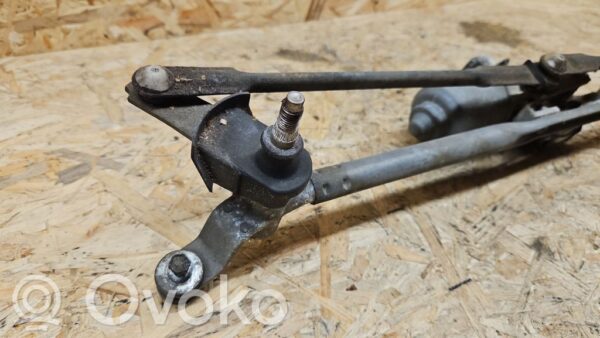 Jeep Grand Cherokee Front wiper linkage and motor