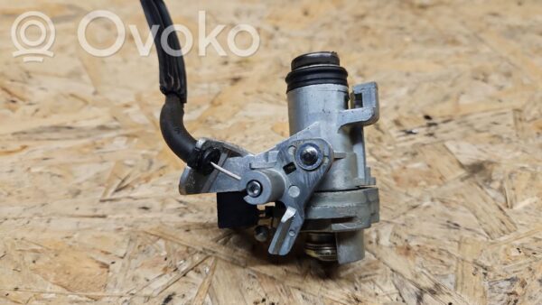 rrr-part-2297-87bbe389d6ed66b9916ffab8da9bd7a5 Audi A6 S6 C6 4F Tailgate exterior lock