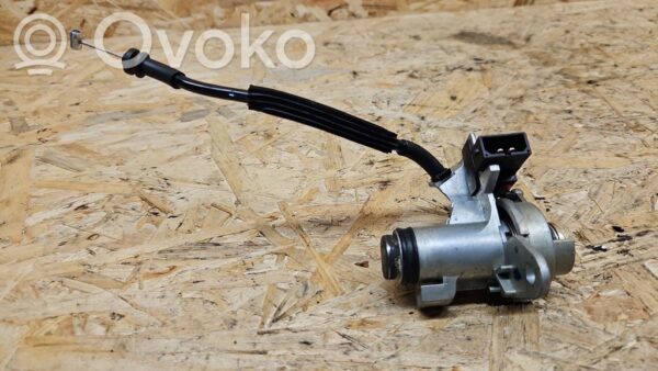 rrr-part-2297-bd5dafd5d00e8421238b1cb70fc8f9db Audi A6 S6 C6 4F Tailgate exterior lock