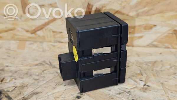 rrr-part-2378-962ec9fbfedf07c4fb3c9c0bead3cab5 Audi A6 S6 C6 4F Panel lighting control switch