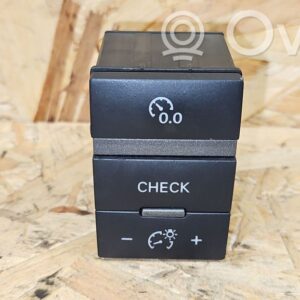 rrr-part-2378-fd0e137a77f2ee5f650a07175919a335 Audi A6 S6 C6 4F Paneeli valgustuse nupp