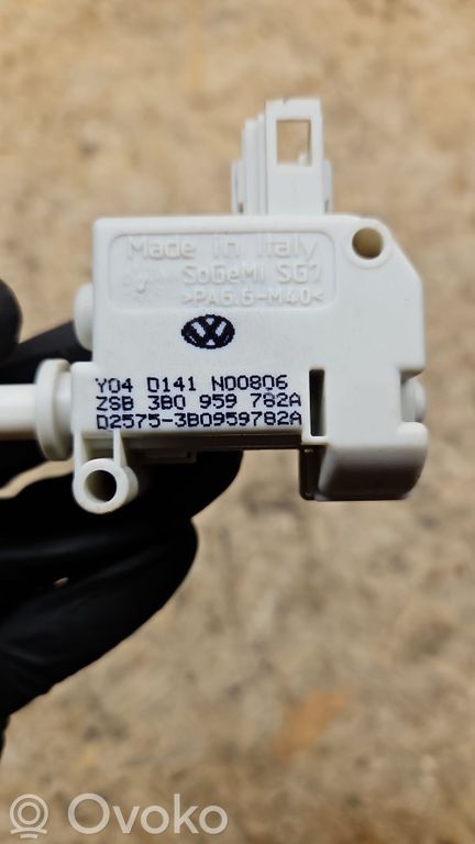 rrr-part-2379-1ad7ea06afff22a3a653ccccb2c275fc Audi A6 S6 C6 4F Fuel tank cap lock motor