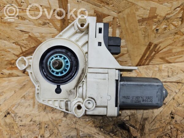 Audi A6 S6 C6 4F Front door window regulator motor
