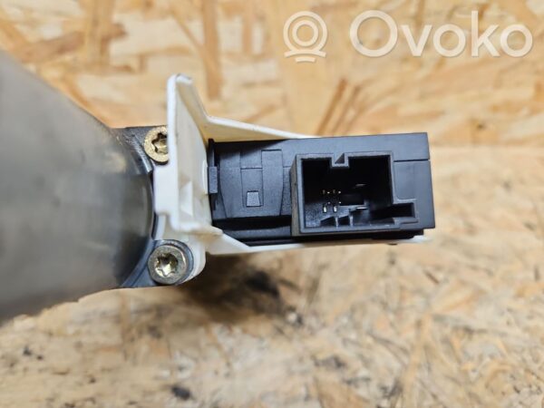 Audi A6 S6 C6 4F Front door window regulator motor