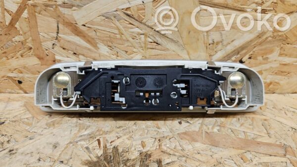 rrr-part-2432-5f7793624bb8925902aa0b461c31b0a6 Audi A6 S6 C6 4F Rear seat light