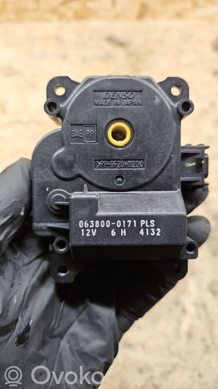 rrr-part-2440-6b3edbf7d8092d965175d17164d79446 Lexus IS 220D-250-350 Air flap motor/actuator
