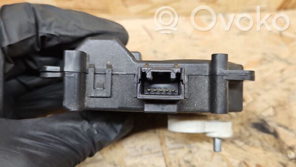 rrr-part-2440-7aa1efdfed5259e47984f9b28ad8d655 Lexus IS 220D-250-350 Air flap motor/actuator