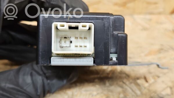 rrr-part-2448-d2d7ad9d916e584cffa5a853ea1bbe67 Lexus IS 220D-250-350 Door control unit/module