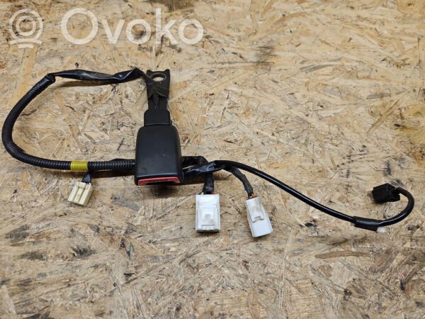 rrr-part-2482-bf09ff8b9409aaa6233467f5a7080103 Lexus IS 220D-250-350 Front seatbelt buckle