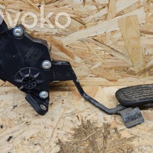 rrr-part-2483-35f54ffa368fd226fec8ca8e26e7d418 Lexus IS 220D-250-350 Gaasipedaal