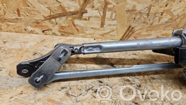 BMW 3 E90 E91 Front wiper linkage and motor