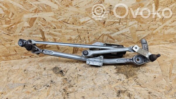 BMW 3 E90 E91 Front wiper linkage and motor
