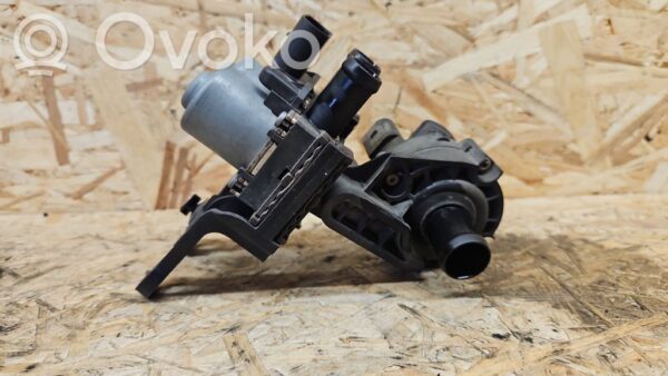 Audi A6 S6 C6 4F Coolant heater control valve