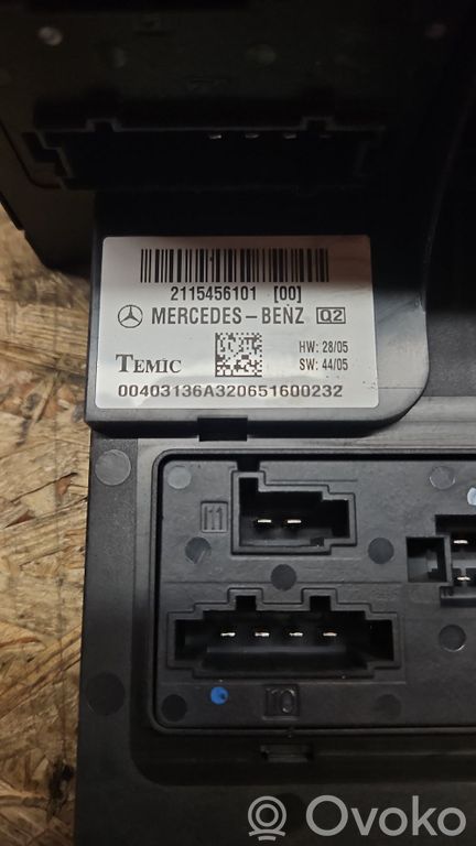 rrr-part-2534-66d73acac81579fee69ea0c23de0600b Mercedes-Benz CLS C219 Fuse module