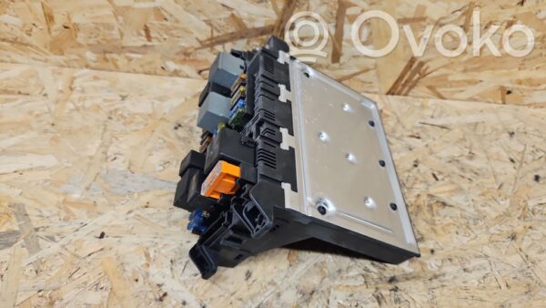 rrr-part-2534-a5591ac6746c5aa5346d56453c6061ff Mercedes-Benz CLS C219 Fuse module