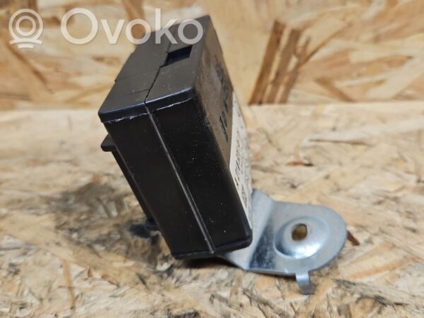rrr-part-2536-2b6cdc70639b24c75b43a1a04830afa4 Mercedes-Benz CLS C219 Alarm control unit/module