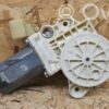 Mercedes-Benz CLS C219 Front door window regulator motor